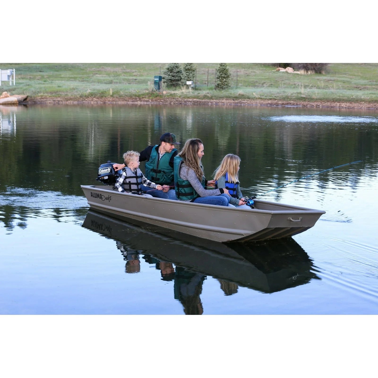 1021 Coleman Powersports 5 HP 4 Stroke Outboard Boat Motor with Easy Pull Start F5BMS